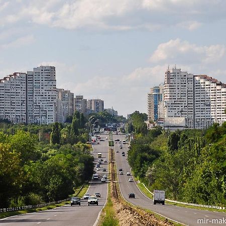 Comfort Chisinau Luaran gambar