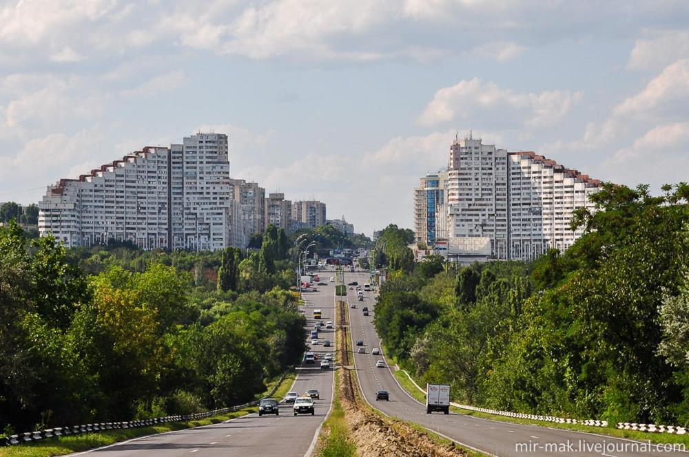 Comfort Chisinau Luaran gambar